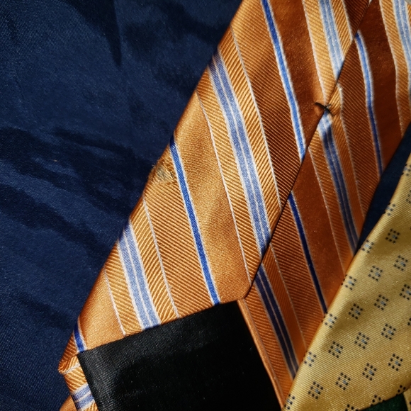 BUNDLE OF TIES - Picture 5 of 6